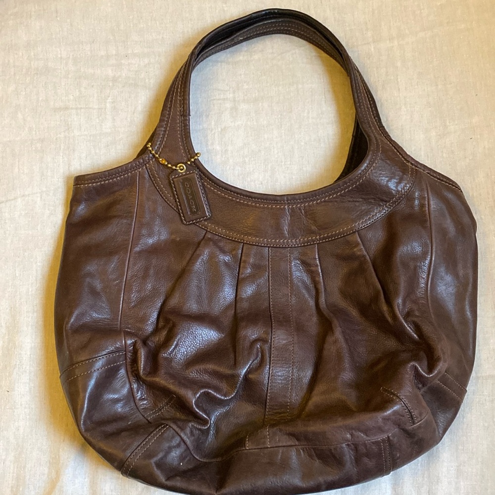 Gorgeous Coach Brown Leather Bag